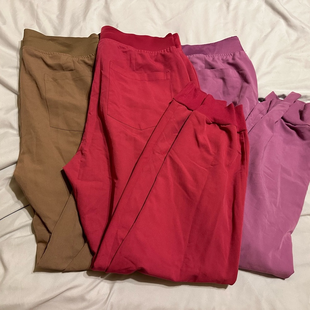 Mandala set of three women's high waisted jogger scrubs bundle, size Mediums
